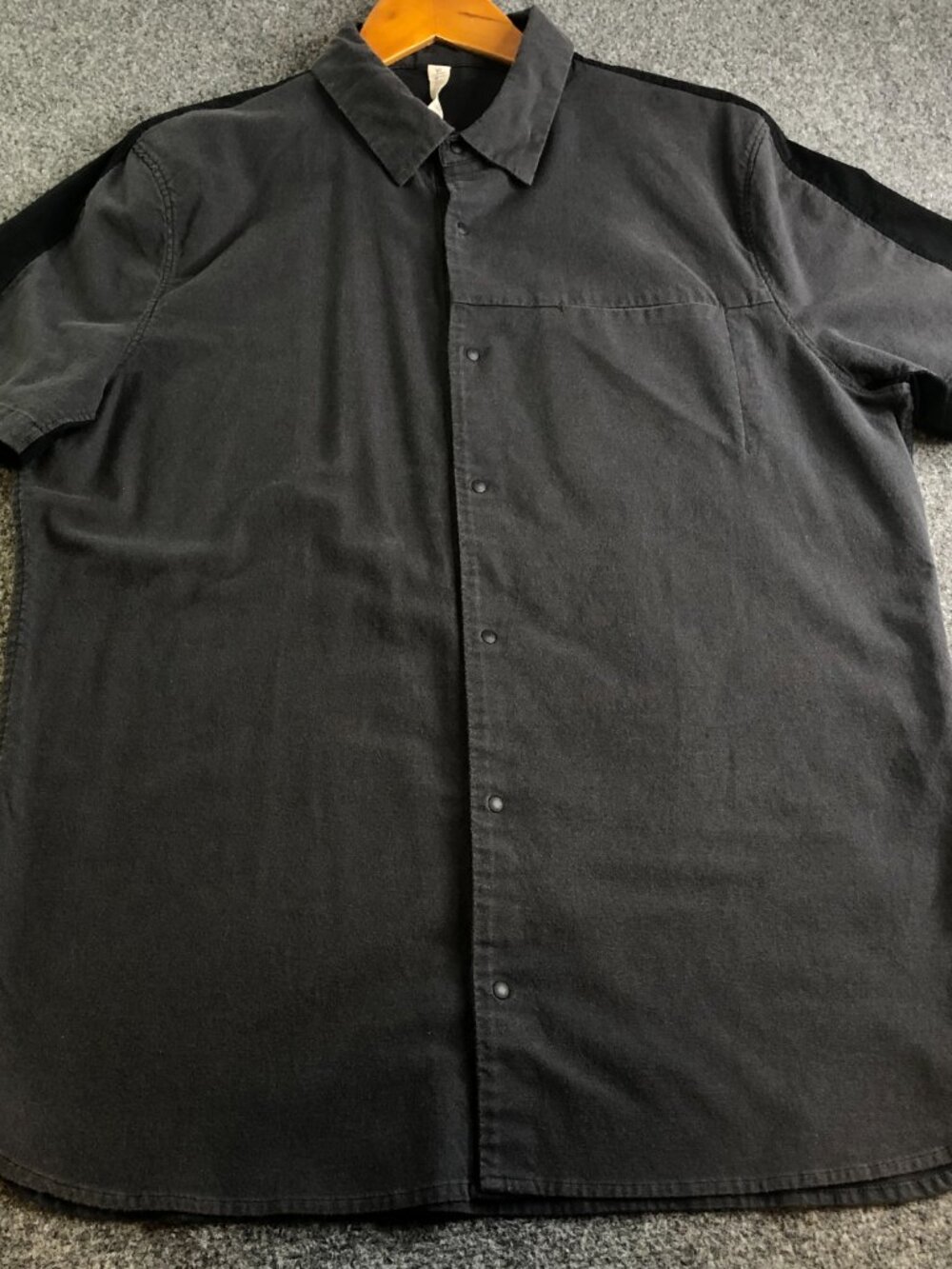 Lululemon Polo Shirt Mens Large Gray Black Pocket Full Snap Performance Bowling - Picture 2 of 9
